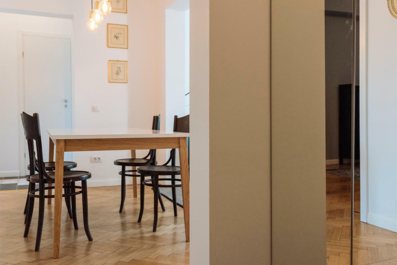 Brezoianu Spacious Flat Bucarest Exterior foto